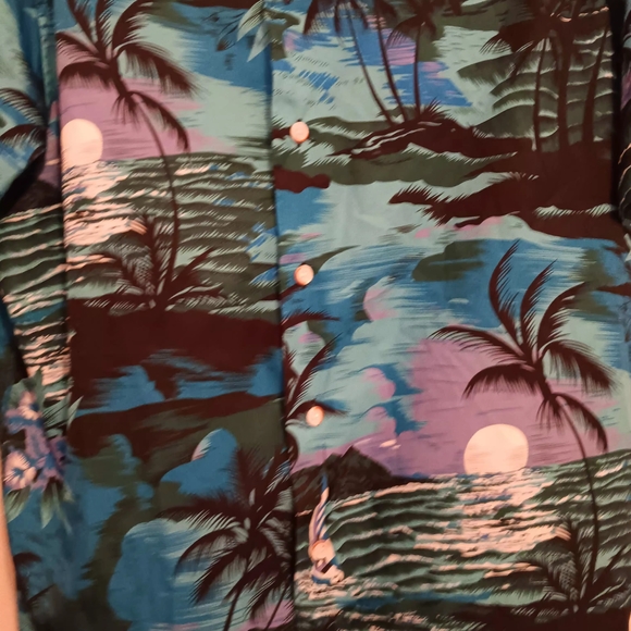 Design In Italy Luxury Shirt, Men’s Size Medium,  Hawaiian Sunset, Silk, EUC - Picture 2 of 7